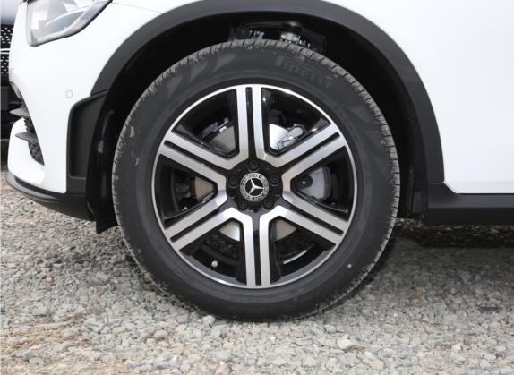奔驰GLC轿跑 2022款 改款 GLC 260 4MATIC 轿跑SUV 其他细节类   前轮