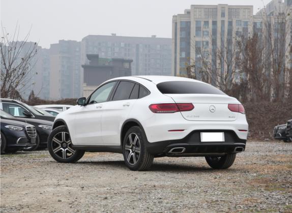 奔驰GLC轿跑 2022款 改款 GLC 260 4MATIC 轿跑SUV 外观   斜后