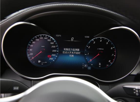 奔驰GLC轿跑 2022款 改款 GLC 260 4MATIC 轿跑SUV 中控类   仪表盘