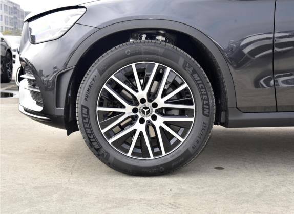 奔驰GLC轿跑 2023款 GLC 260 4MATIC 轿跑SUV 其他细节类   前轮
