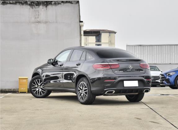 奔驰GLC轿跑 2023款 GLC 260 4MATIC 轿跑SUV 外观   斜后
