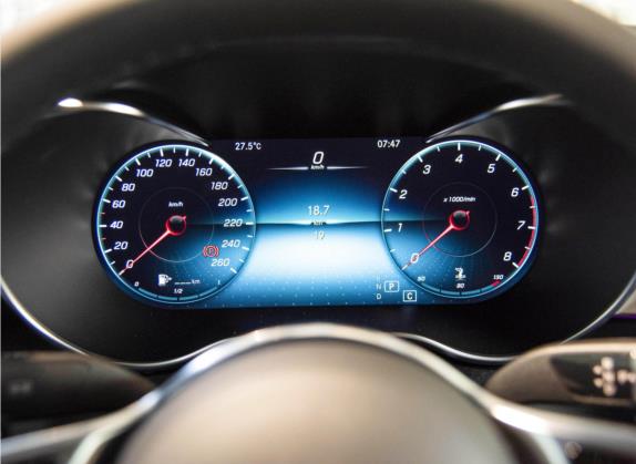 奔驰GLC轿跑 2023款 GLC 300 4MATIC 轿跑SUV 中控类   仪表盘