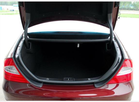 奔驰CLS 2008款 CLS 350 车厢座椅   后备厢