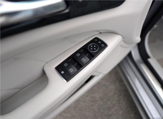 奔驰CLS 2015款 CLS 400 4MATIC 车厢座椅   门窗控制