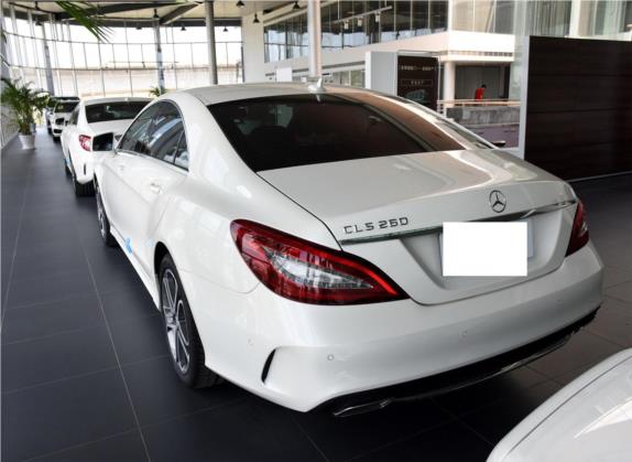 奔驰CLS 2016款 CLS 260 逸彩版 外观   斜后