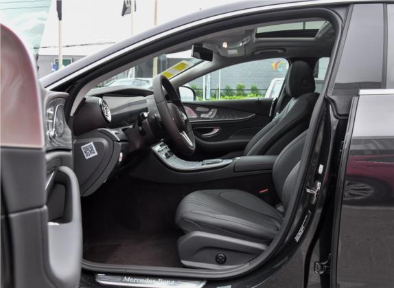 奔驰CLS 2018款 CLS 350 4MATIC 车厢座椅   前排空间