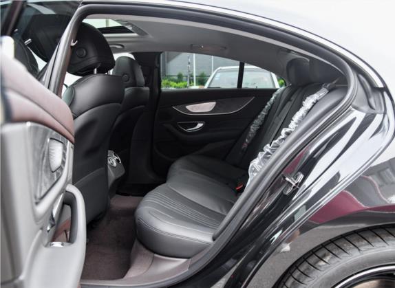 奔驰CLS 2018款 CLS 350 4MATIC 车厢座椅   后排空间