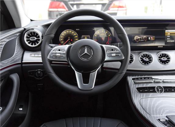 奔驰CLS 2018款 CLS 300 动感型 中控类   驾驶位