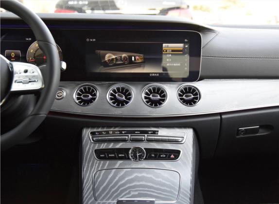 奔驰CLS 2018款 CLS 300 动感型 中控类   中控台