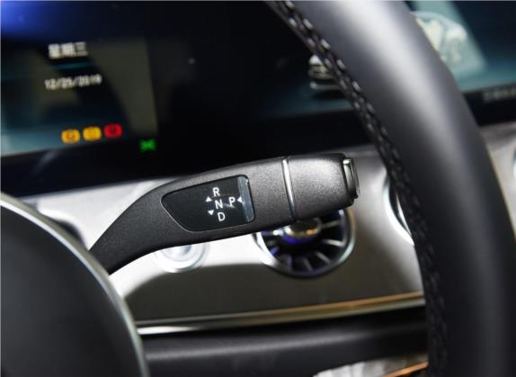 奔驰CLS 2020款 CLS 300 动感型 中控类   挡把