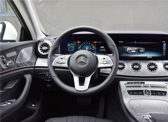 奔驰CLS 2020款 CLS 350 4MATIC 中控类   驾驶位