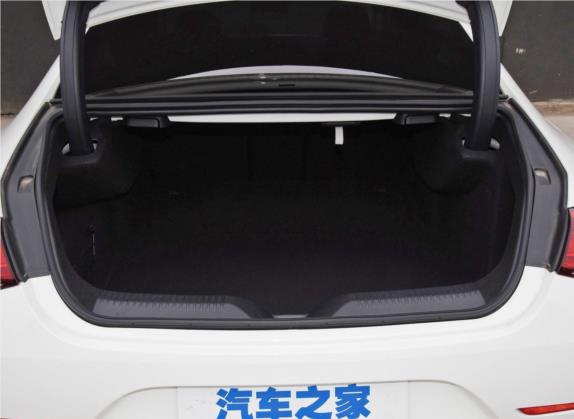奔驰CLS 2020款 CLS 350 4MATIC 车厢座椅   后备厢