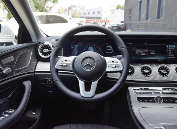 奔驰CLS 2020款 CLS 260 中控类   驾驶位