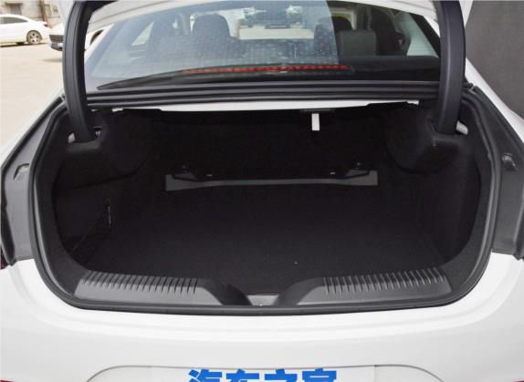 奔驰CLS 2020款 CLS 260 车厢座椅   后备厢