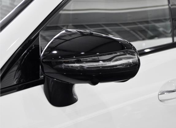 奔驰CLS 2021款 CLS 350 4MATIC 外观细节类   外后视镜
