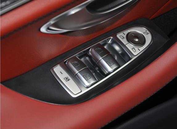 奔驰CLS 2021款 CLS 350 4MATIC 车厢座椅   门窗控制