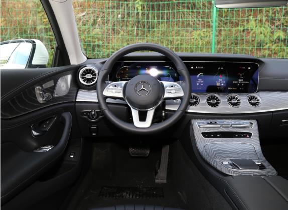 奔驰CLS 2021款 改款 CLS 300 动感型 中控类   驾驶位