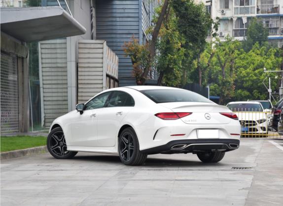 奔驰CLS 2021款 改款 CLS 300 豪华型 外观   斜后