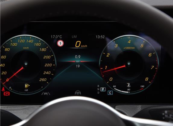 奔驰CLS 2021款 改款 CLS 300 豪华型 中控类   仪表盘