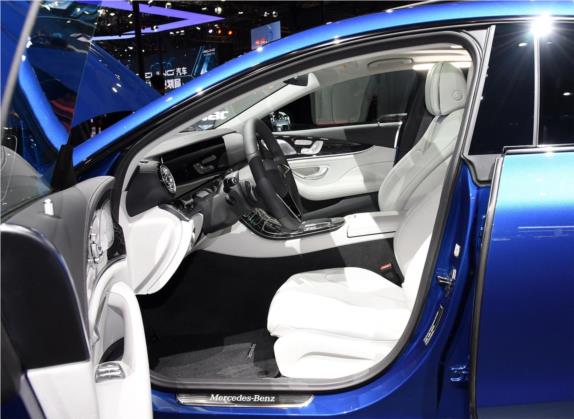 奔驰CLS 2022款 CLS 350 4MATIC 车厢座椅   前排空间
