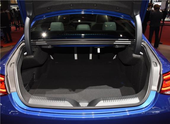 奔驰CLS 2022款 CLS 350 4MATIC 车厢座椅   后备厢