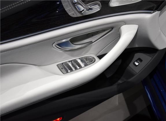 奔驰CLS 2022款 CLS 350 4MATIC 车厢座椅   门窗控制