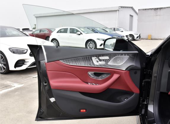 奔驰CLS 2023款 CLS 300 动感型 车厢座椅   前门板