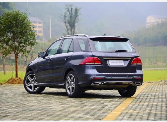 奔驰GLE 2015款 GLE 400 4MATIC 外观   斜后