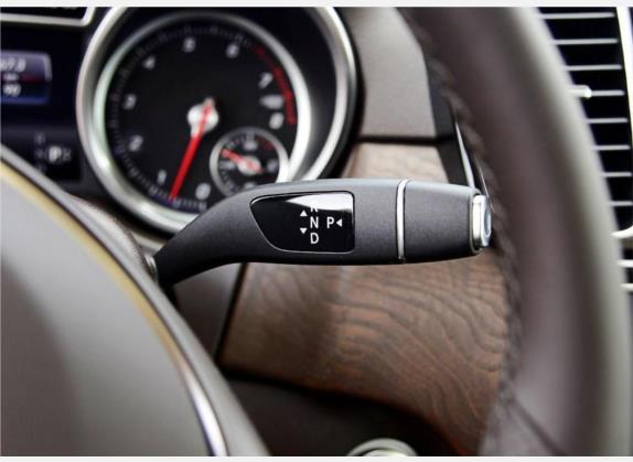 奔驰GLE 2015款 GLE 400 4MATIC 中控类   挡把