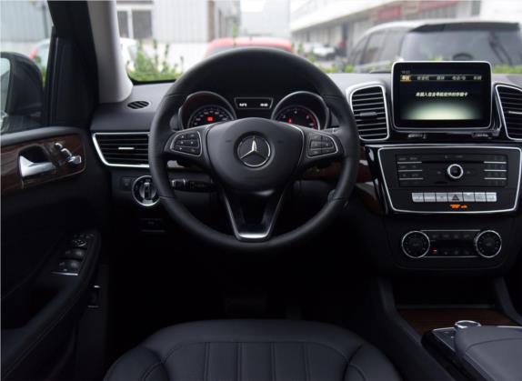 奔驰GLE 2015款 GLE 350 d 4MATIC 中控类   驾驶位