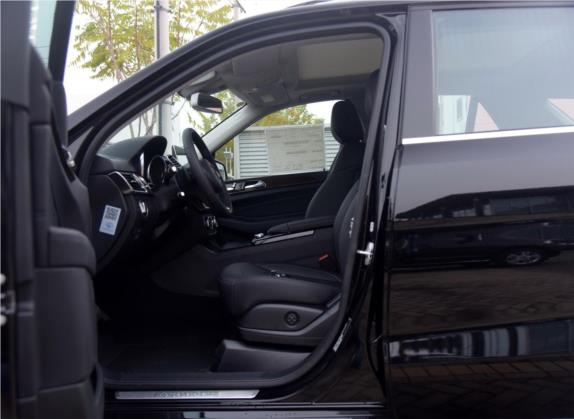 奔驰GLE 2015款 GLE 350 d 4MATIC 车厢座椅   前排空间