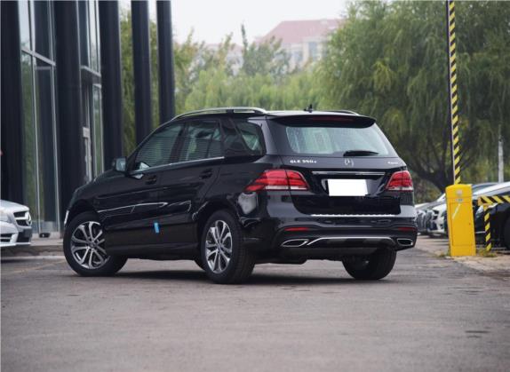 奔驰GLE 2015款 GLE 350 d 4MATIC 外观   斜后