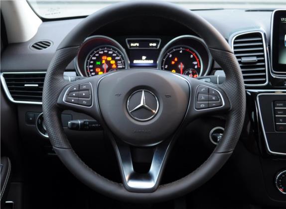 奔驰GLE 2016款 GLE 350 d 4MATIC 中控类   中控台