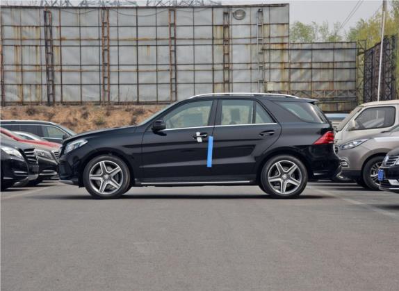奔驰GLE 2016款 GLE 400 4MATIC 外观   正侧