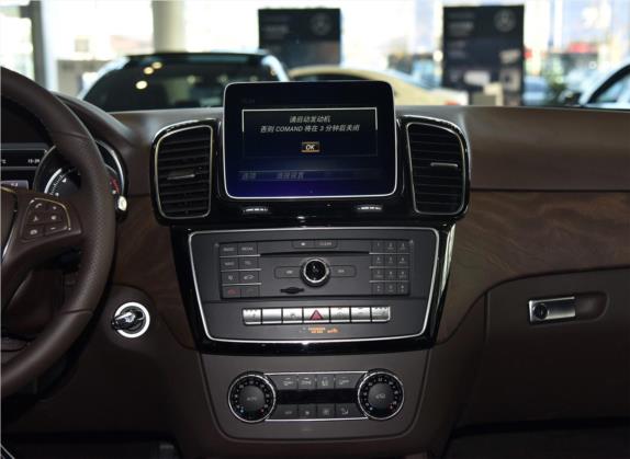 奔驰GLE 2017款 GLE 320 4MATIC 豪华型 中控类   中控台
