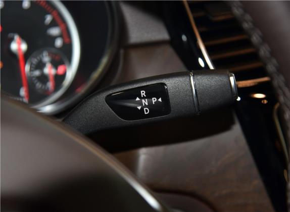 奔驰GLE 2017款 GLE 320 4MATIC 豪华型 中控类   挡把