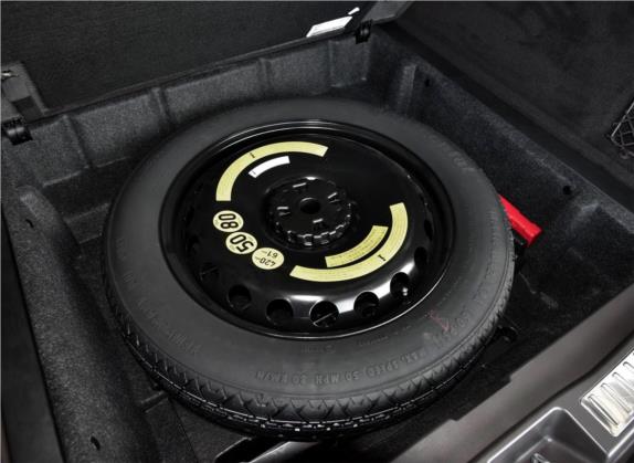 奔驰GLE 2017款 GLE 400 4MATIC 其他细节类   备胎