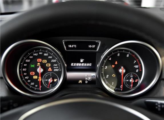 奔驰GLE 2017款 GLE 400 4MATIC 中控类   仪表盘