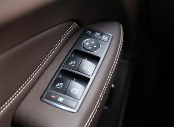 奔驰GLE 2017款 GLE 300 d 4MATIC 车厢座椅   门窗控制