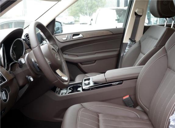 奔驰GLE 2017款 GLE 350 d 4MATIC 车厢座椅   前排空间