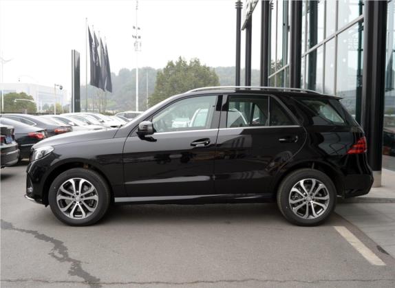 奔驰GLE 2017款 GLE 350 d 4MATIC 外观   正侧