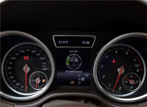 奔驰GLE 2017款 GLE 350 d 4MATIC 中控类   仪表盘