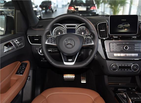 奔驰GLE 2017款 GLE 450 AMG 4MATIC 中控类   驾驶位