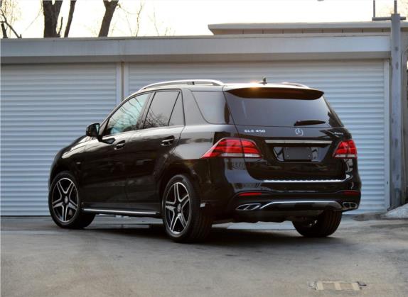 奔驰GLE 2017款 GLE 450 AMG 4MATIC 外观   斜后