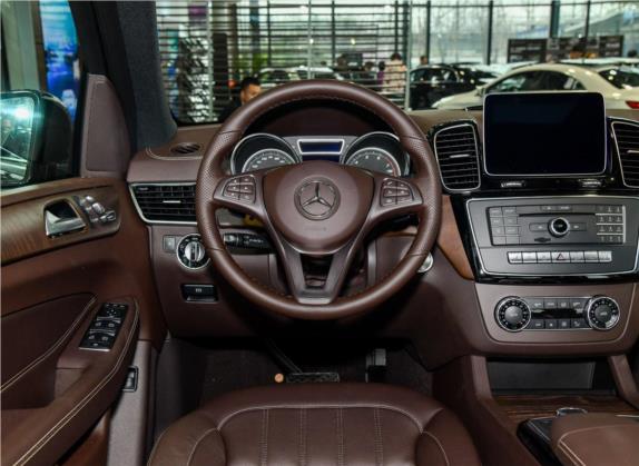 奔驰GLE 2018款 GLE 320 4MATIC 豪华型臻藏版 中控类   驾驶位