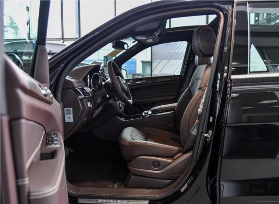 奔驰GLE 2018款 GLE 320 4MATIC 豪华型臻藏版 车厢座椅   前排空间