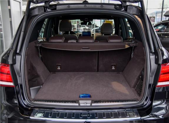 奔驰GLE 2018款 GLE 320 4MATIC 豪华型臻藏版 车厢座椅   后备厢