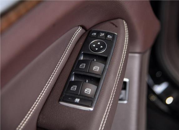 奔驰GLE 2018款 GLE 320 4MATIC 豪华型臻藏版 车厢座椅   门窗控制