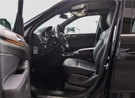 奔驰GLE 2018款 GLE 400 4MATIC 臻藏版 车厢座椅   前排空间