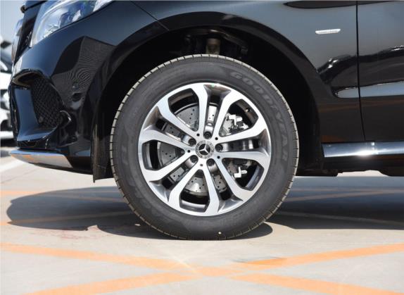 奔驰GLE 2019款 GLE 320 4MATIC 动感型臻藏版 其他细节类   前轮